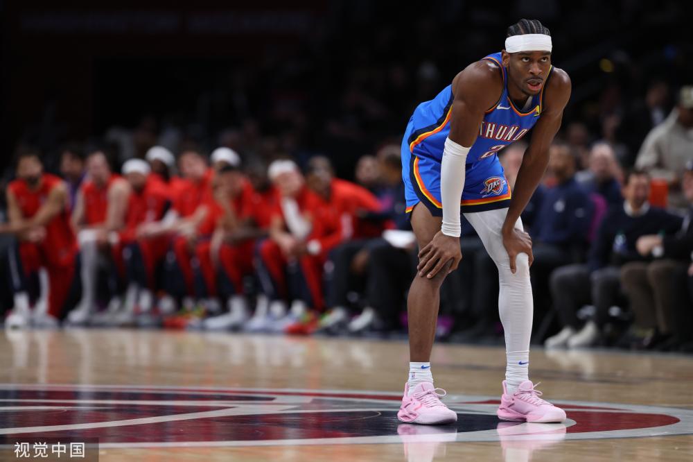 他的首秀充 他的首秀充