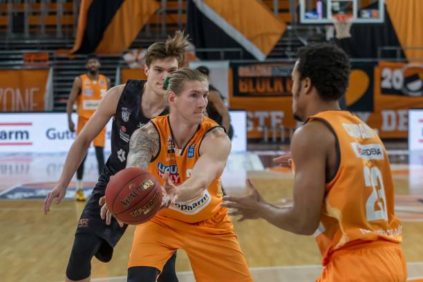 莫兰特打两 莫兰特打两